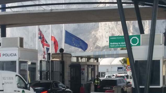 Banderas a media asta en Gibraltar por los atentados de Barcelona