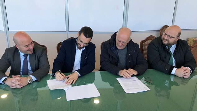 Firma del PGOU en febrero entre el Ayuntamiento y la empresa Estudio Seguí