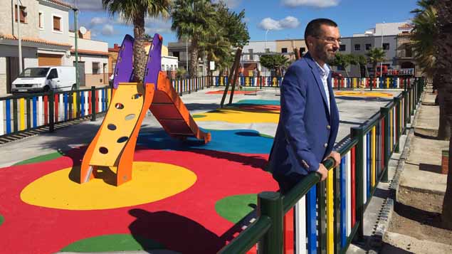 Nuevos parques infantiles en La Línea de la Concepción